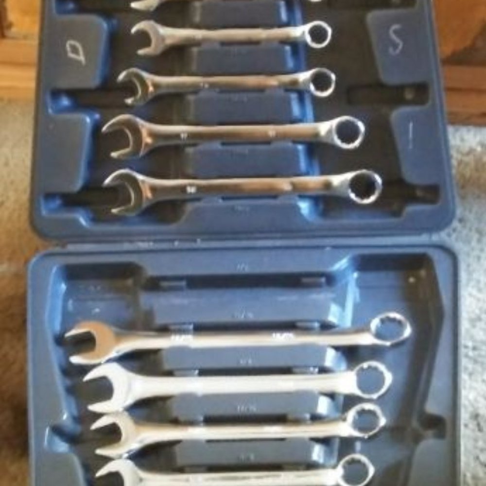Allied Wrench Set